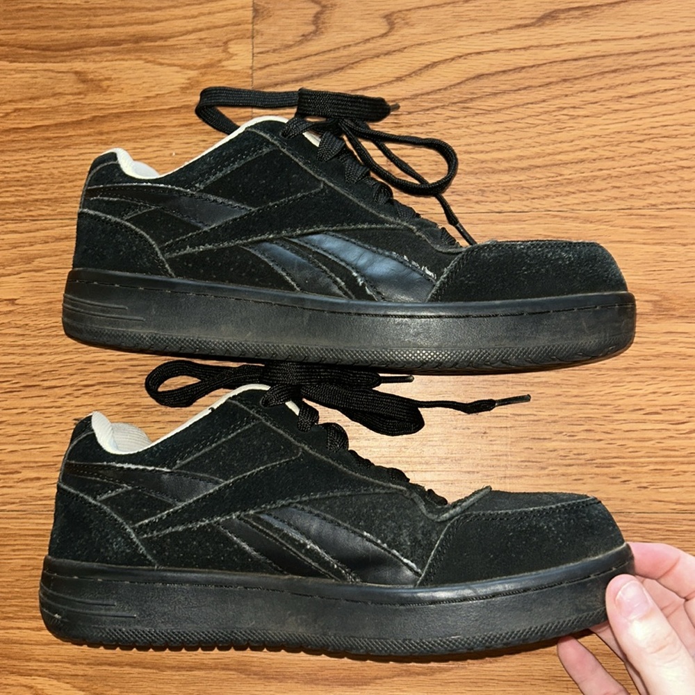 Reebok Women Shoe Work Soyay Size
7M Black Steel Toe EH Sneaker Pre
Owned - Picture 5 of 10